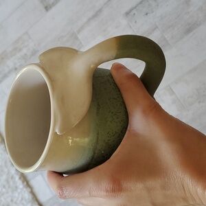 New Green Whale Tail Ceramic Mug
